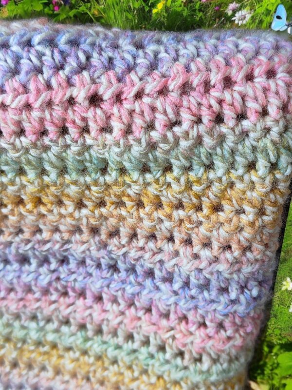 Multi colour plush baby blankey - Image 2