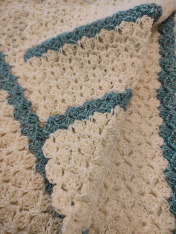 Little Lamb Crochet Blanket - Image 3
